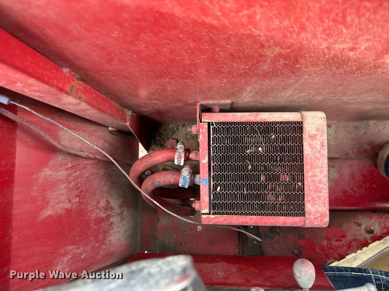 image for item DS3273 International 856 tractor