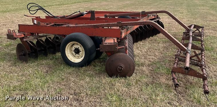 image for item DS3274 International disk