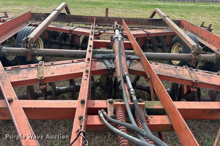 image for item DS3274 International disk