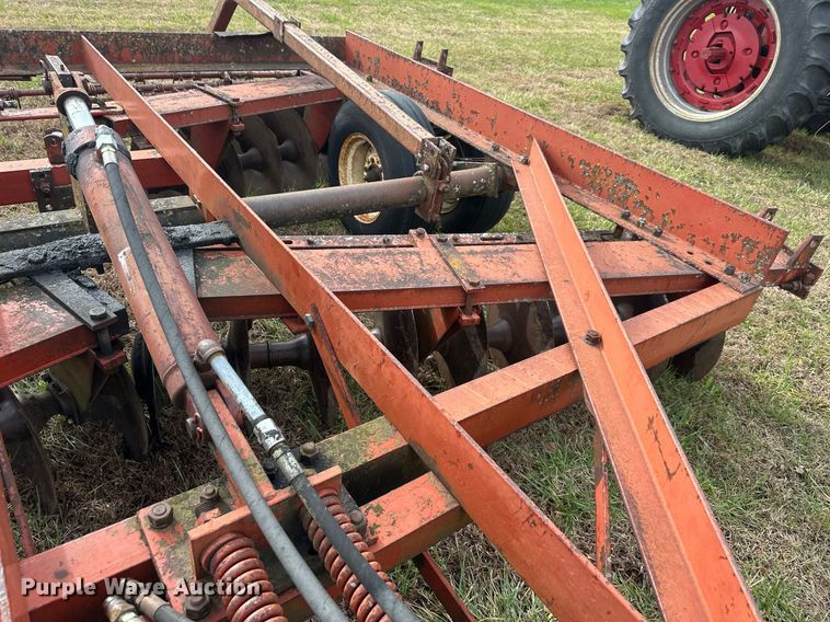 image for item DS3274 International disk