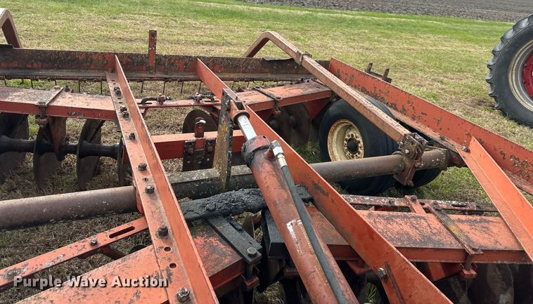 image for item DS3274 International disk