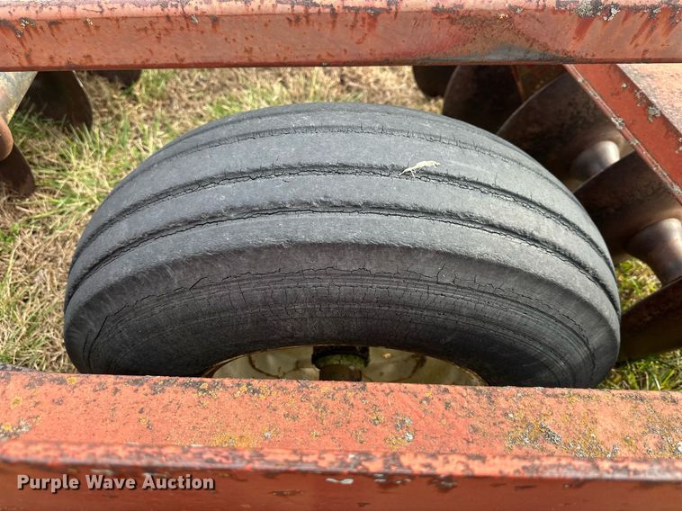 image for item DS3274 International disk