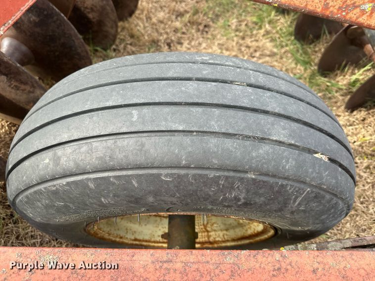 image for item DS3274 International disk