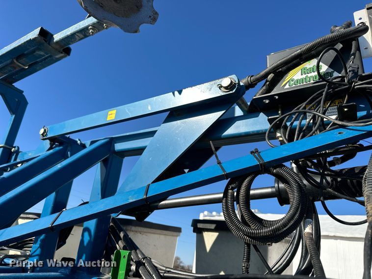 image for item DS3287 Kinze 3600 no-till planter