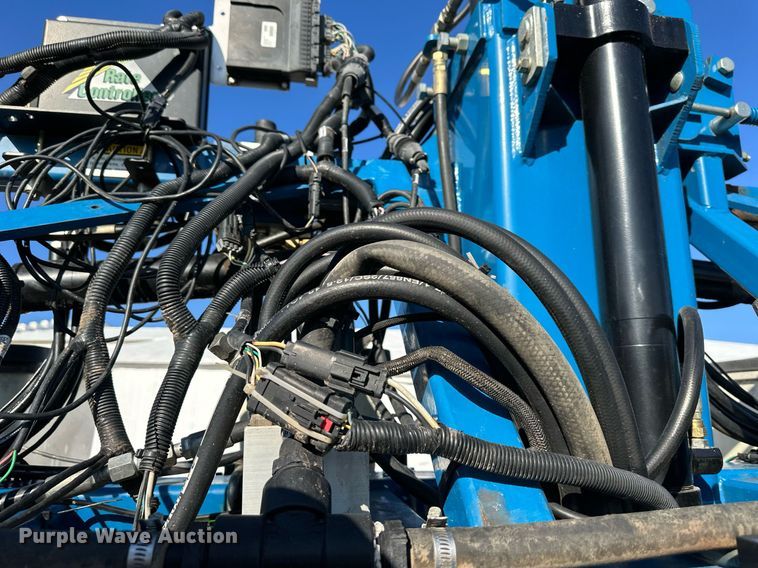 image for item DS3287 Kinze 3600 no-till planter