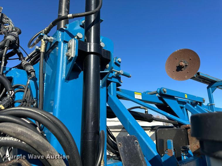 image for item DS3287 Kinze 3600 no-till planter