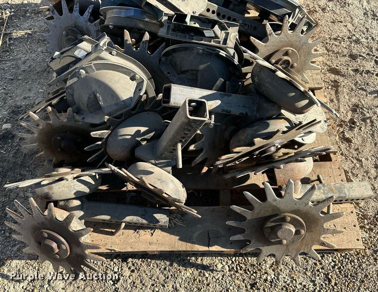 image for item DS3287 Kinze 3600 no-till planter