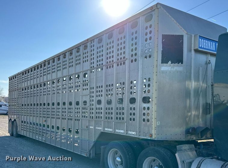 image for item DS3288 1990 Merritt livestock trailer