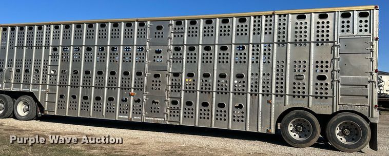 image for item DS3288 1990 Merritt livestock trailer
