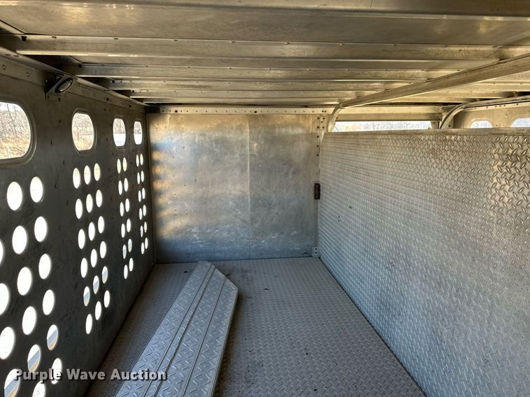 image for item DS3288 1990 Merritt livestock trailer