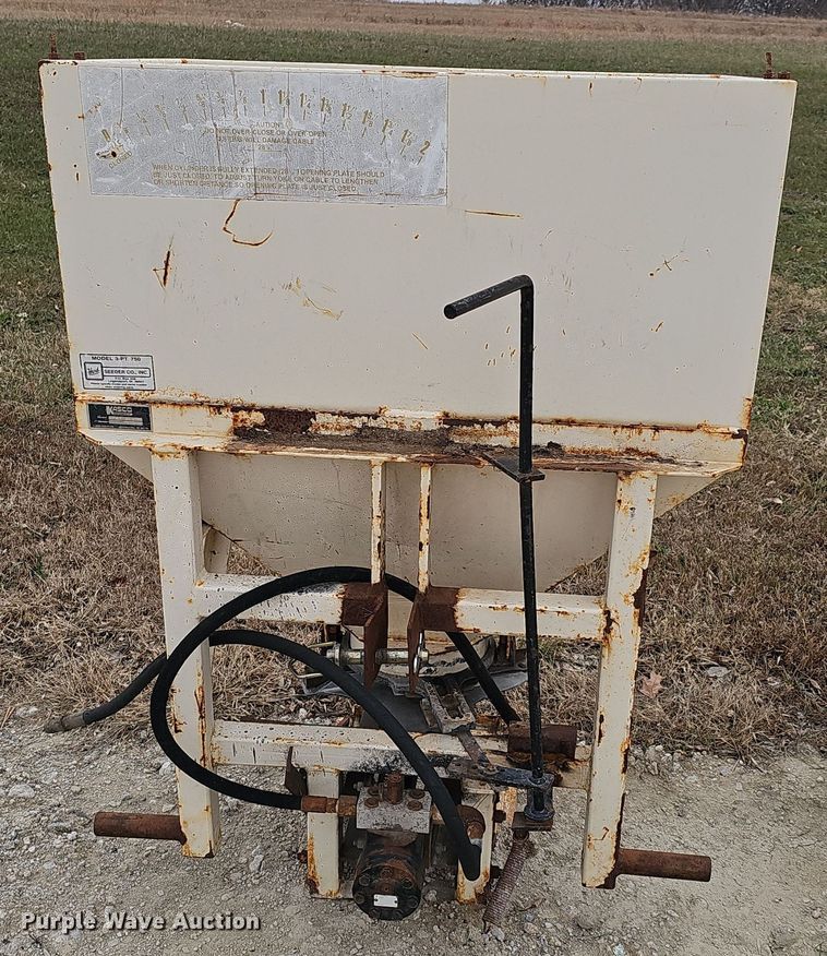 image for item DV0054 Kasco 750 broadcast spreader