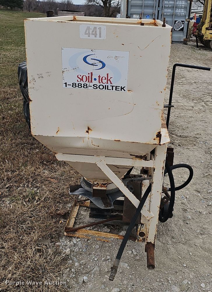 image for item DV0054 Kasco 750 broadcast spreader