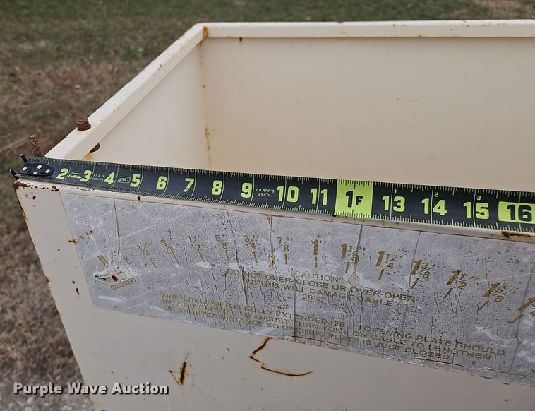 image for item DV0054 Kasco 750 broadcast spreader