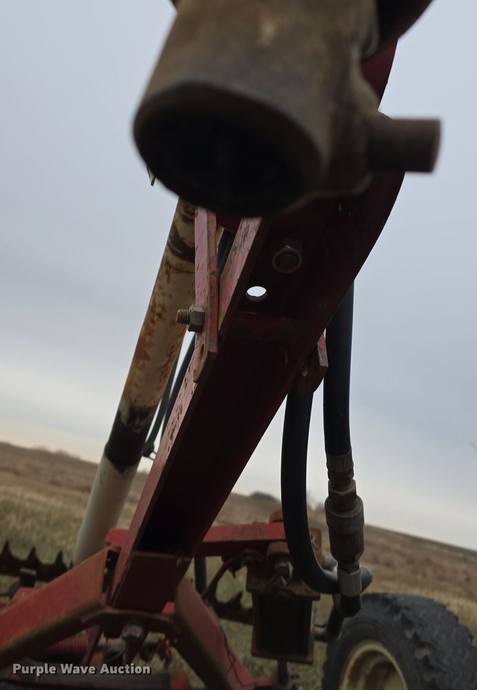 image for item DV0066 International 1100 sickle mower