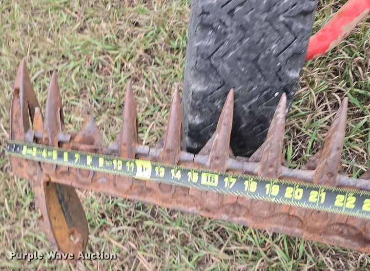 image for item DV0066 International 1100 sickle mower