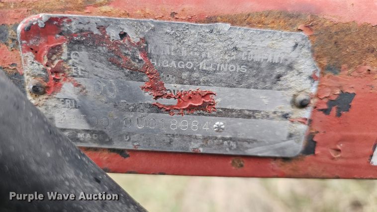 image for item DV0066 International 1100 sickle mower