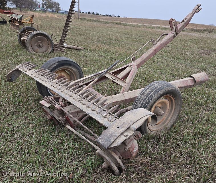 image for item DV0071 (3) International sickle mowers