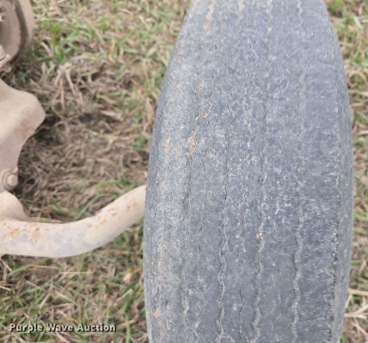 image for item DV0071 (3) International sickle mowers