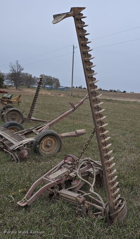 image for item DV0071 (3) International sickle mowers