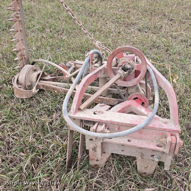 image for item DV0071 (3) International sickle mowers