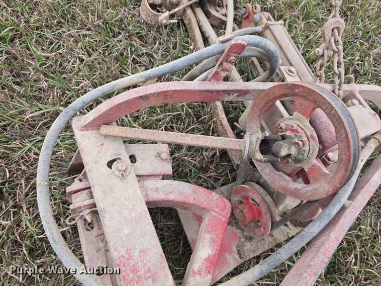 image for item DV0071 (3) International sickle mowers