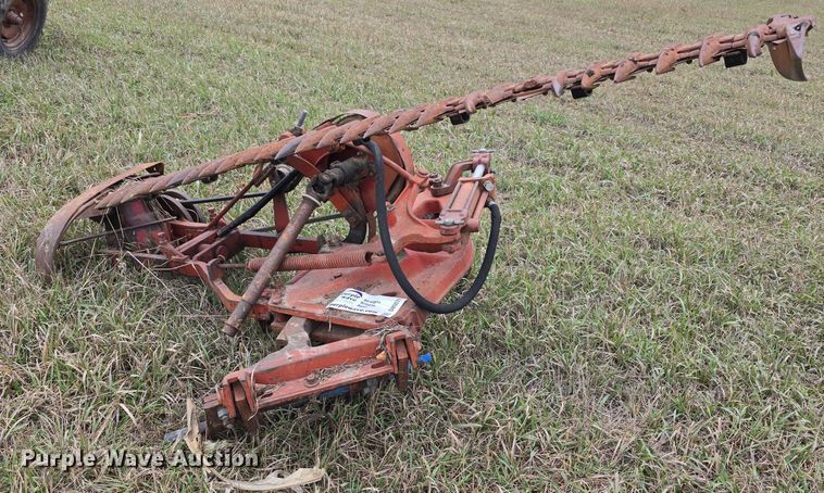 image for item DV0071 (3) International sickle mowers