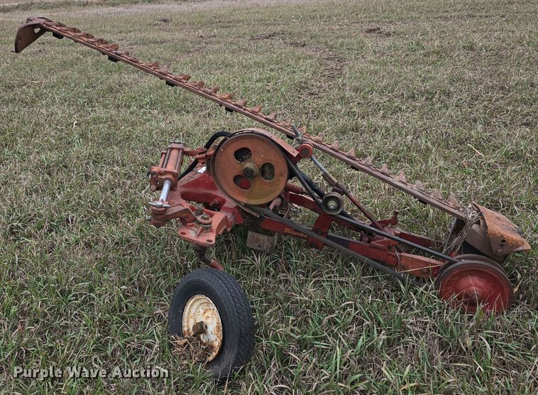 image for item DV0071 (3) International sickle mowers