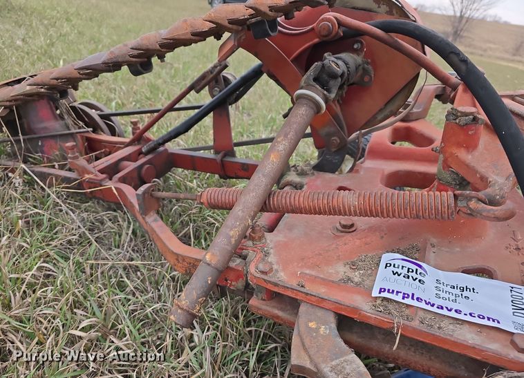 image for item DV0071 (3) International sickle mowers