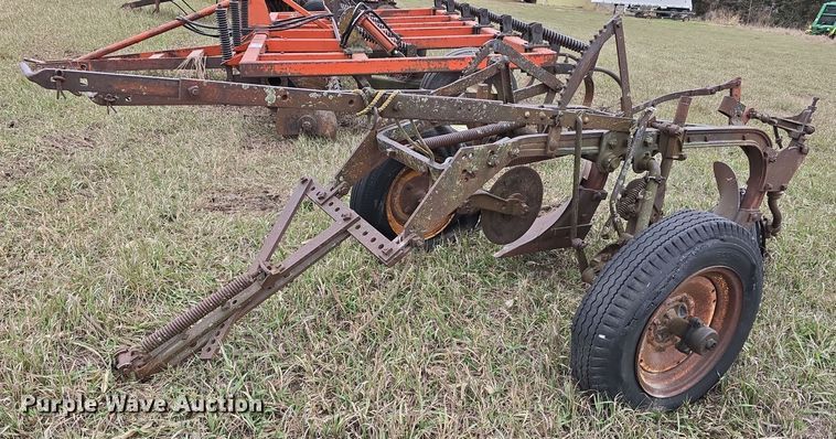 image for item DV0071 (3) International sickle mowers