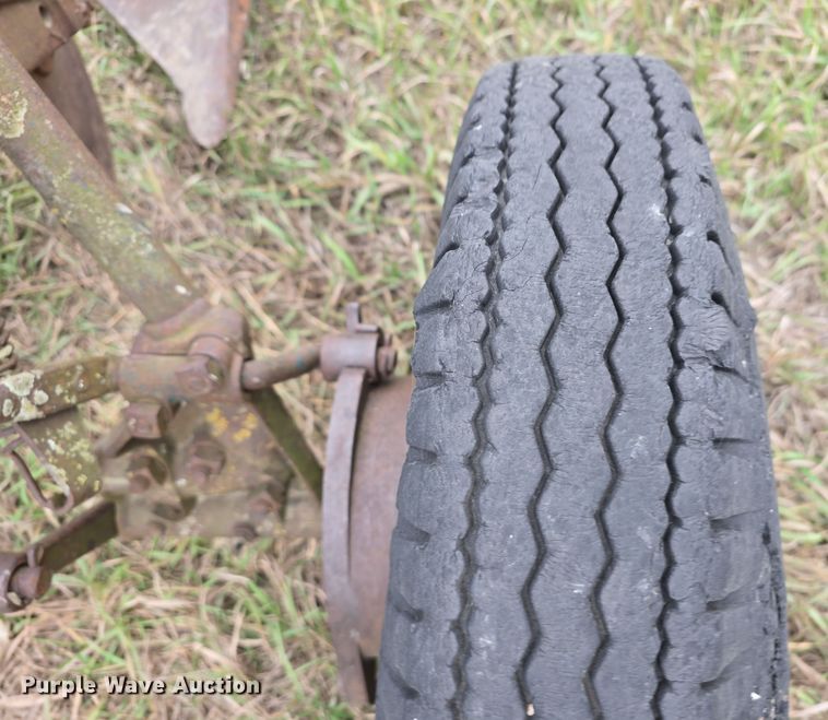 image for item DV0071 (3) International sickle mowers