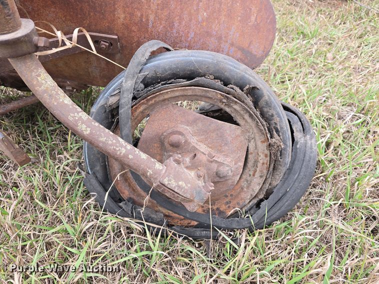 image for item DV0071 (3) International sickle mowers