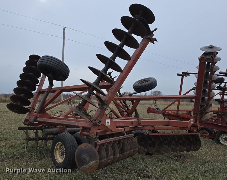 image for item DV0075 International 490 double off-set disk