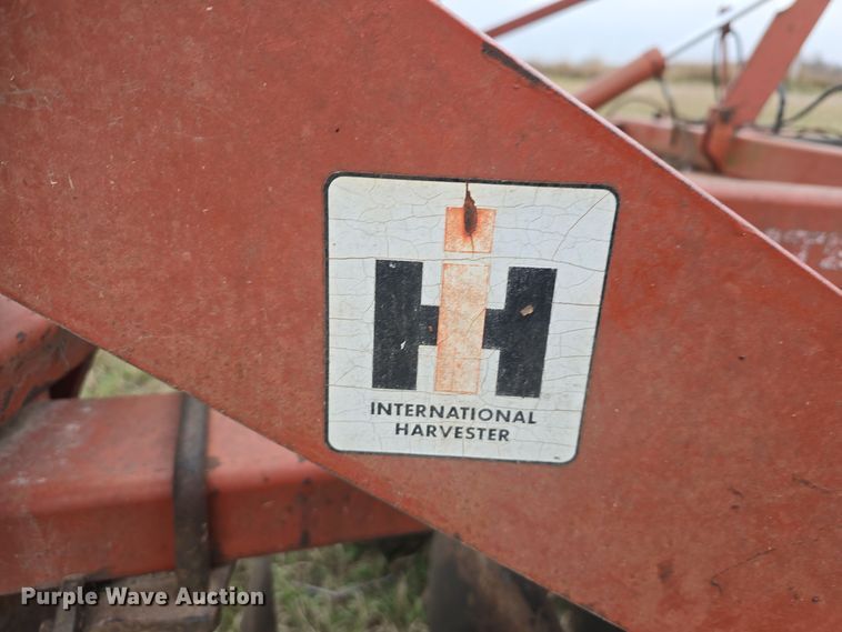 image for item DV0075 International 490 double off-set disk