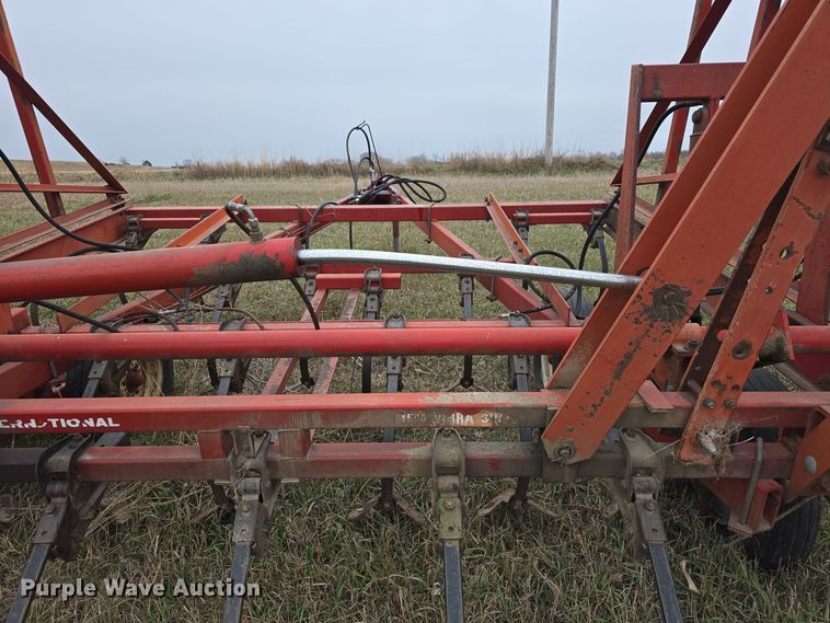 image for item DV0076 International 4500 Vibra Shank field cultivator