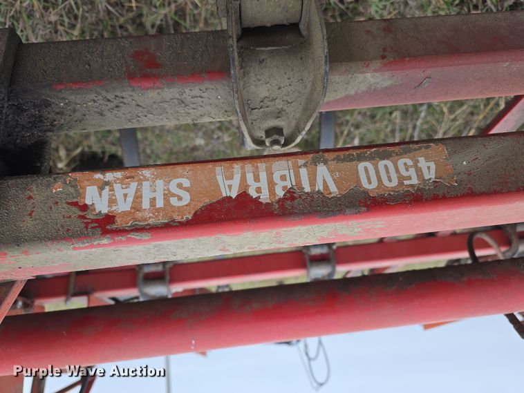 image for item DV0076 International 4500 Vibra Shank field cultivator