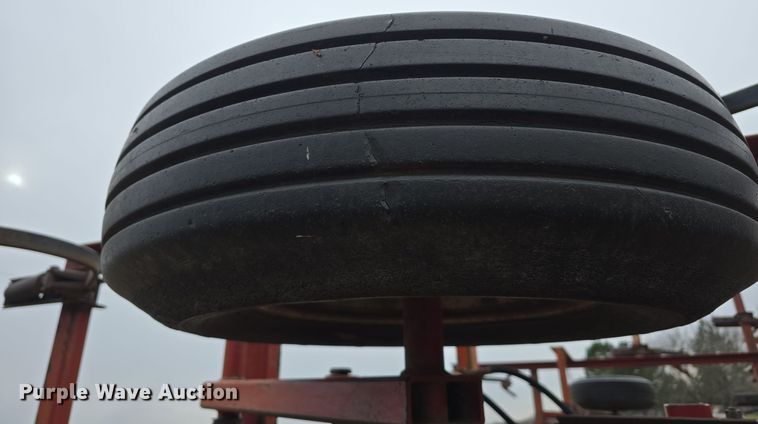 image for item DV0076 International 4500 Vibra Shank field cultivator