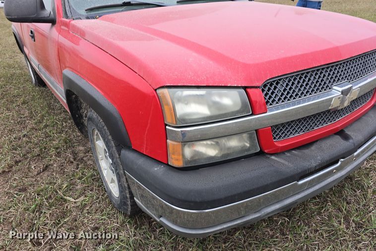 image for item DV0077 2005 Chevrolet Silverado 1500 Ext. Cab pickup truck