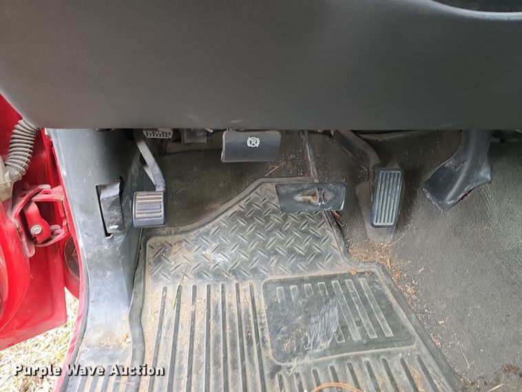 image for item DV0077 2005 Chevrolet Silverado 1500 Ext. Cab pickup truck