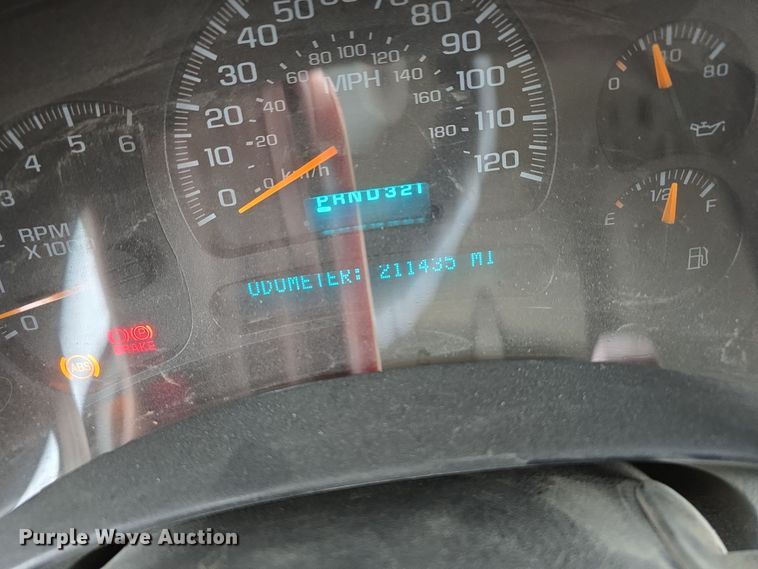 image for item DV0077 2005 Chevrolet Silverado 1500 Ext. Cab pickup truck