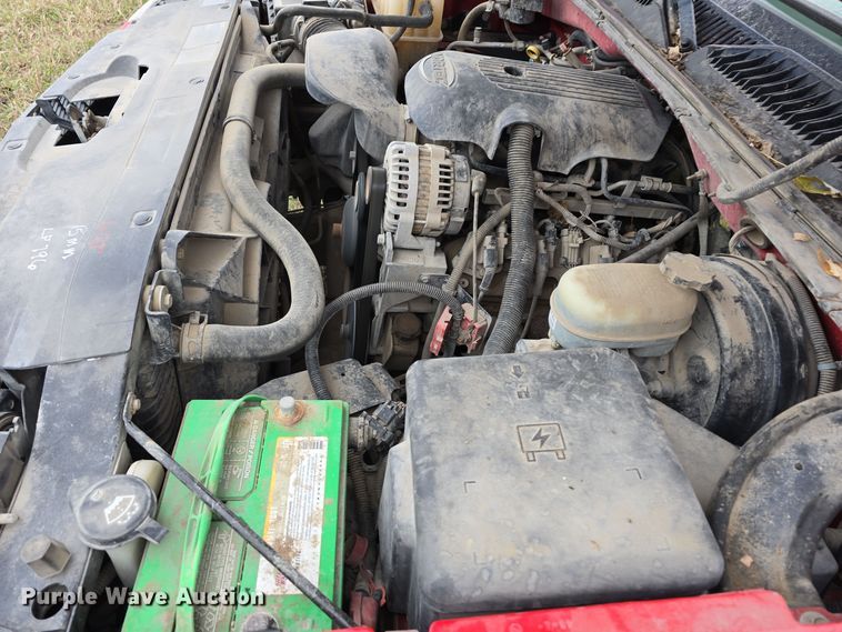 image for item DV0077 2005 Chevrolet Silverado 1500 Ext. Cab pickup truck