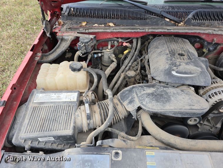 image for item DV0077 2005 Chevrolet Silverado 1500 Ext. Cab pickup truck