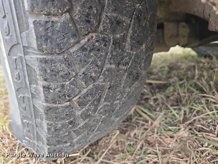 image for item DV0077 2005 Chevrolet Silverado 1500 Ext. Cab pickup truck