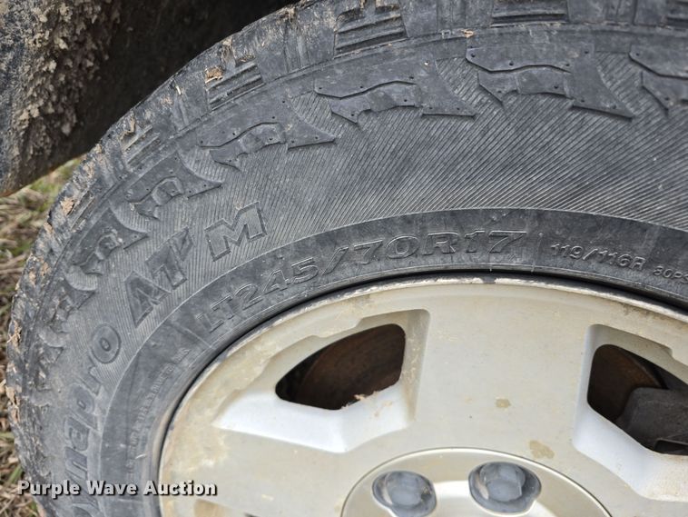 image for item DV0077 2005 Chevrolet Silverado 1500 Ext. Cab pickup truck