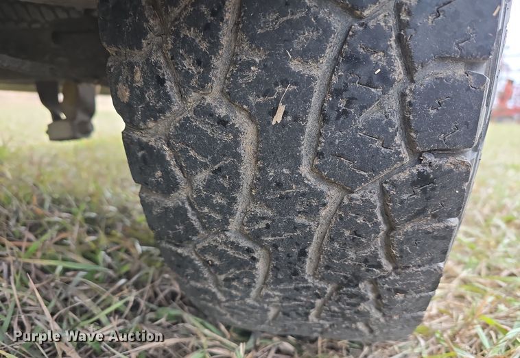 image for item DV0077 2005 Chevrolet Silverado 1500 Ext. Cab pickup truck