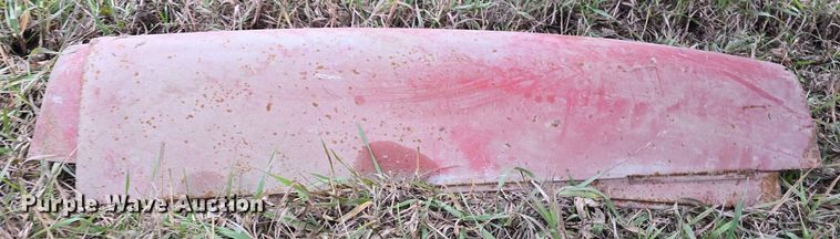 image for item DV0081 1960 International Harvester McCormick Farmall 460D tractor