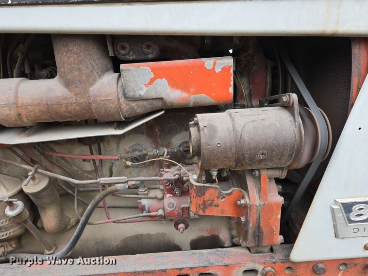 image for item DV0082 1967 International Harvester F806 D tractor