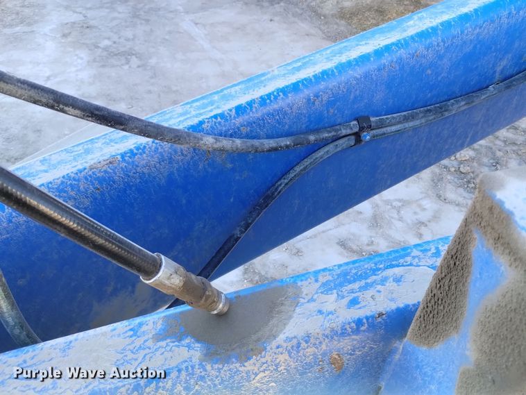 image for item DV6612 APM 28TP side dump trailer