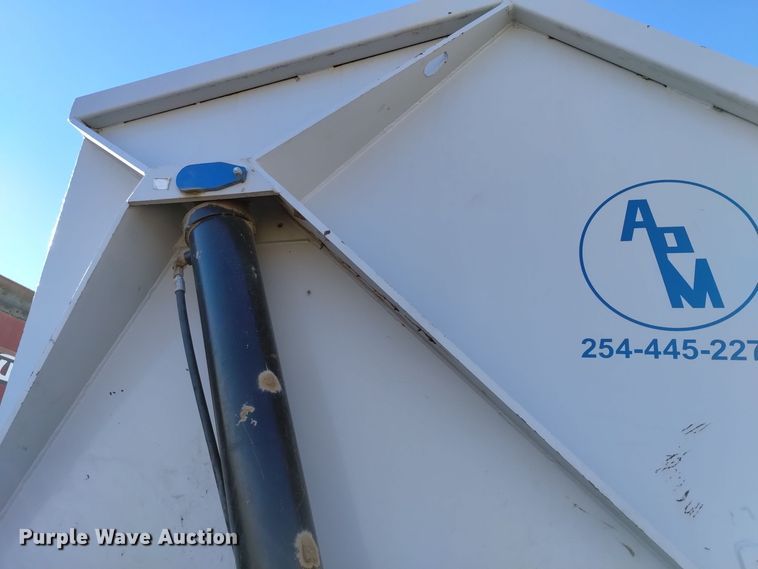 image for item DV6612 APM 28TP side dump trailer