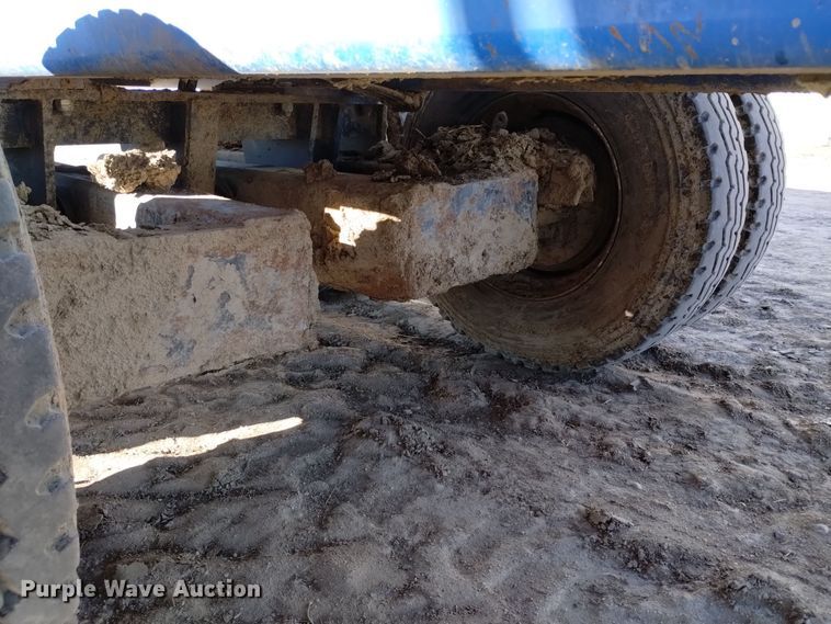 image for item DV6612 APM 28TP side dump trailer