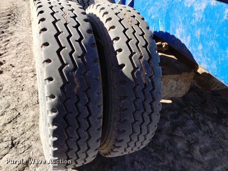 image for item DV6612 APM 28TP side dump trailer